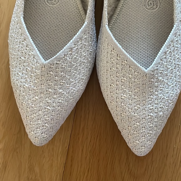 ⛔️SOLD⛔️ Rothy’s The Point Flat - Picture 5 of 6